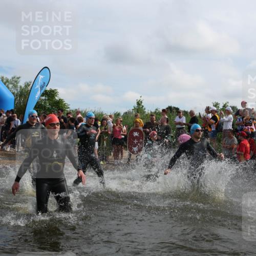 21.06.2026 - Viking Triathlon Michael Strokosch http://msf.ph/oto/9820808 21.06.2026 10:01:59 Schwimmen 30, 43, 55, 221, 226, 238, 265, 380, 394, 446, 524, 606, 625, 648, 664 meine-sportfotos.de