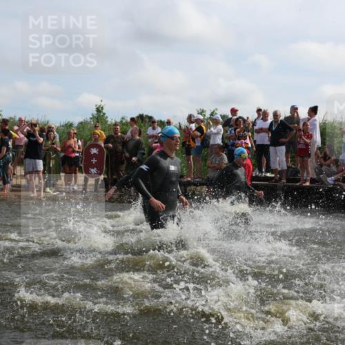 21.06.2026 - Viking Triathlon Michael Strokosch http://msf.ph/oto/9820826 21.06.2026 10:02:06 Schwimmen 43, 55, 90, 154, 221, 226, 380, 394, 410, 446, 501, 524, 606, 625, 660 meine-sportfotos.de