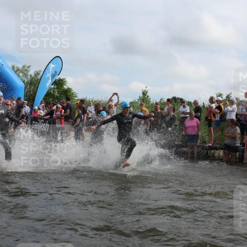 21.06.2026 - Viking Triathlon Michael Strokosch http://msf.ph/oto/9820828 21.06.2026 10:02:08 Schwimmen 43, 90, 154, 226, 394, 410, 446, 501, 524, 606, 625, 660 meine-sportfotos.de