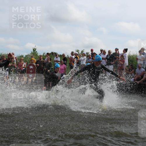 21.06.2026 - Viking Triathlon Michael Strokosch http://msf.ph/oto/9820832 21.06.2026 10:02:09 Schwimmen 43, 90, 102, 152, 154, 226, 410, 438, 446, 501, 524, 536, 537, 625, 660 meine-sportfotos.de