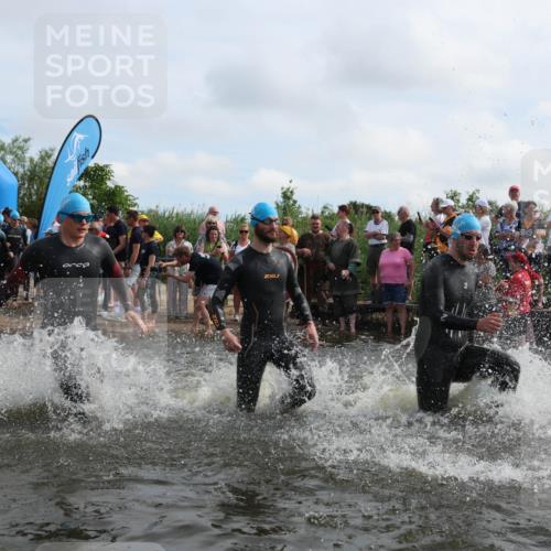 21.06.2026 - Viking Triathlon Michael Strokosch http://msf.ph/oto/9820851 21.06.2026 10:02:16 Schwimmen 47, 87, 90, 102, 136, 152, 154, 410, 438, 490, 501, 536, 537, 655, 660 meine-sportfotos.de