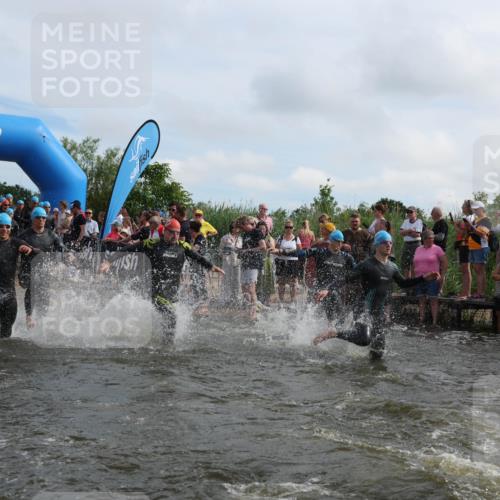 21.06.2026 - Viking Triathlon Michael Strokosch http://msf.ph/oto/9820854 21.06.2026 10:02:19 Schwimmen 47, 87, 102, 136, 142, 152, 255, 360, 392, 430, 438, 490, 536, 537, 655 meine-sportfotos.de