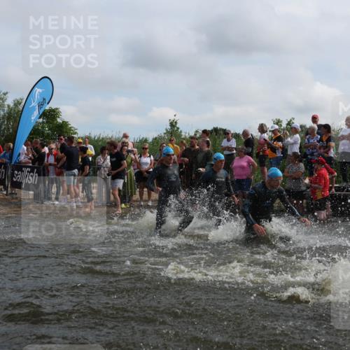 21.06.2026 - Viking Triathlon Michael Strokosch http://msf.ph/oto/9820908 21.06.2026 10:02:41 Schwimmen 16, 83, 99, 100, 186, 372, 386, 440, 462, 485, 513, 560, 579, 636, 653 meine-sportfotos.de