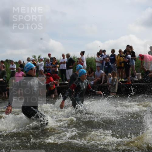21.06.2026 - Viking Triathlon Michael Strokosch http://msf.ph/oto/9820928 21.06.2026 10:02:50 Schwimmen 16, 20, 64, 73, 111, 171, 219, 315, 372, 440, 530, 553, 634, 636, 653 meine-sportfotos.de