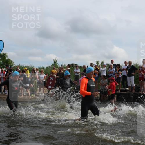 21.06.2026 - Viking Triathlon Michael Strokosch http://msf.ph/oto/9820942 21.06.2026 10:02:56 Schwimmen 20, 64, 73, 111, 171, 219, 233, 315, 395, 407, 475, 530, 546, 553, 634 meine-sportfotos.de