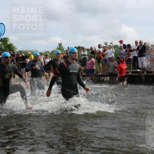 21.06.2026 - Viking Triathlon Michael Strokosch http://msf.ph/oto/9820952 21.06.2026 10:03:01 Schwimmen 64, 80, 82, 111, 199, 219, 233, 395, 407, 475, 530, 545, 546, 612, 634 meine-sportfotos.de