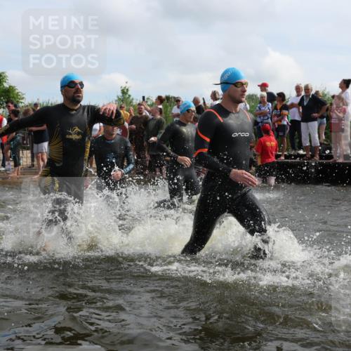 21.06.2026 - Viking Triathlon Michael Strokosch http://msf.ph/oto/9820954 21.06.2026 10:03:01 Schwimmen 64, 80, 82, 111, 199, 219, 233, 395, 407, 475, 530, 545, 546, 612, 634 meine-sportfotos.de