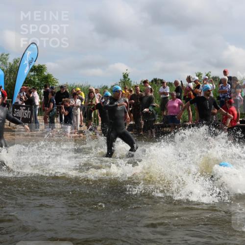 21.06.2026 - Viking Triathlon Michael Strokosch http://msf.ph/oto/9820975 21.06.2026 10:03:10 Schwimmen 49, 68, 80, 82, 170, 199, 200, 208, 348, 352, 356, 404, 467, 545, 612 meine-sportfotos.de