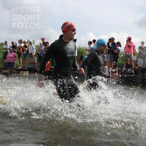 21.06.2026 - Viking Triathlon Michael Strokosch http://msf.ph/oto/9821008 21.06.2026 10:03:27 Schwimmen 53, 58, 84, 118, 143, 202, 251, 303, 328, 364, 419, 423, 455, 457, 487, 556, 656, 667 meine-sportfotos.de