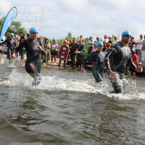 21.06.2026 - Viking Triathlon Michael Strokosch http://msf.ph/oto/9821018 21.06.2026 10:03:32 Schwimmen 53, 84, 95, 118, 143, 251, 303, 323, 327, 328, 364, 423, 457, 556, 559, 656, 667 meine-sportfotos.de