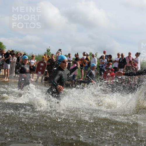 21.06.2026 - Viking Triathlon Michael Strokosch http://msf.ph/oto/9821052 21.06.2026 10:03:45 Schwimmen 137, 144, 229, 267, 287, 291, 323, 339, 340, 436, 450, 458, 521, 559, 649 meine-sportfotos.de