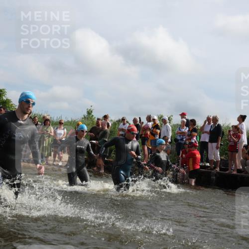 21.06.2026 - Viking Triathlon Michael Strokosch http://msf.ph/oto/9821073 21.06.2026 10:03:56 Schwimmen 122, 266, 267, 268, 287, 291, 339, 384, 460, 531, 552, 554, 608, 645, 649 meine-sportfotos.de