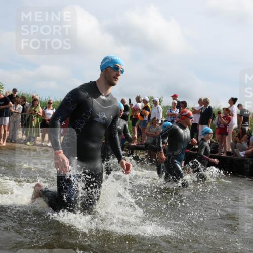 21.06.2026 - Viking Triathlon Michael Strokosch http://msf.ph/oto/9821076 21.06.2026 10:03:57 Schwimmen 122, 266, 268, 287, 291, 339, 384, 460, 531, 552, 554, 608, 645, 649 meine-sportfotos.de