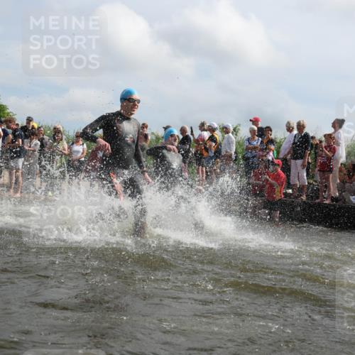 21.06.2026 - Viking Triathlon Michael Strokosch http://msf.ph/oto/9821082 21.06.2026 10:04:00 Schwimmen 122, 195, 197, 266, 268, 279, 333, 384, 460, 531, 552, 554, 608, 645, 654 meine-sportfotos.de