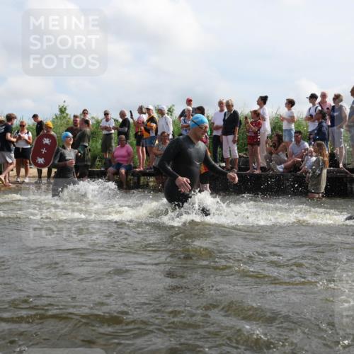 21.06.2026 - Viking Triathlon Michael Strokosch http://msf.ph/oto/9821109 21.06.2026 10:04:11 Schwimmen 195, 197, 227, 239, 243, 269, 279, 333, 377, 397, 400, 496, 526, 654, 666 meine-sportfotos.de