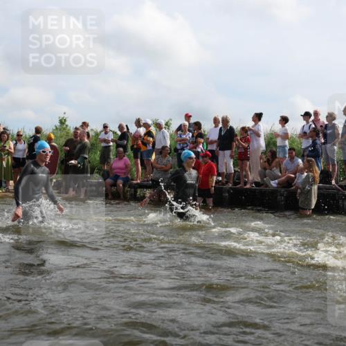 21.06.2026 - Viking Triathlon Michael Strokosch http://msf.ph/oto/9821114 21.06.2026 10:04:12 Schwimmen 195, 197, 227, 239, 243, 269, 279, 333, 377, 397, 400, 496, 526, 654, 666 meine-sportfotos.de
