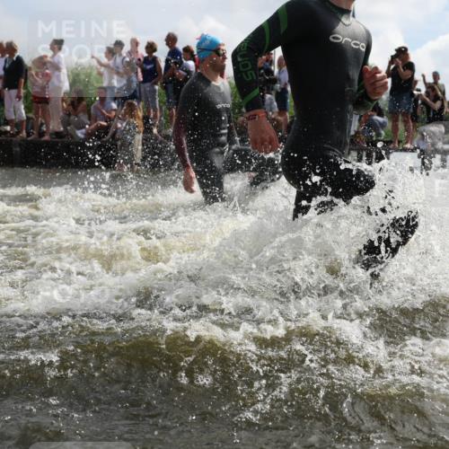 21.06.2026 - Viking Triathlon Michael Strokosch http://msf.ph/oto/9821127 21.06.2026 10:04:16 Schwimmen 96, 205, 213, 227, 239, 243, 256, 269, 377, 397, 400, 411, 496, 526, 666 meine-sportfotos.de