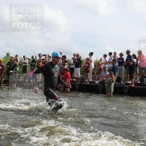 21.06.2026 - Viking Triathlon Michael Strokosch http://msf.ph/oto/9821145 21.06.2026 10:04:23 Schwimmen 96, 132, 179, 205, 213, 239, 241, 256, 377, 411, 526, 602, 614, 658, 666 meine-sportfotos.de