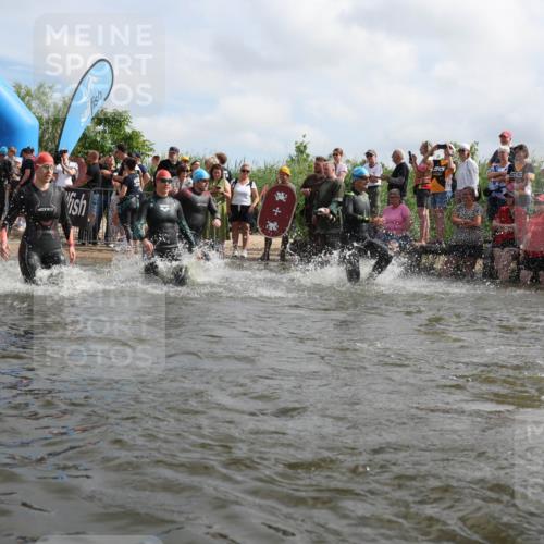 21.06.2026 - Viking Triathlon Michael Strokosch http://msf.ph/oto/9821149 21.06.2026 10:04:25 Schwimmen 96, 125, 132, 179, 205, 213, 241, 256, 398, 411, 465, 590, 602, 614, 658 meine-sportfotos.de