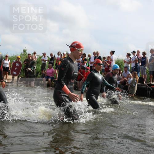 21.06.2026 - Viking Triathlon Michael Strokosch http://msf.ph/oto/9821156 21.06.2026 10:04:28 Schwimmen 96, 125, 132, 179, 241, 398, 465, 590, 602, 614, 658 meine-sportfotos.de