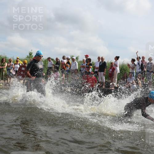 21.06.2026 - Viking Triathlon Michael Strokosch http://msf.ph/oto/9821214 21.06.2026 10:04:56 Schwimmen 22, 34, 175, 214, 286, 318, 350, 351, 353, 456, 461, 492, 508, 516, 650 meine-sportfotos.de