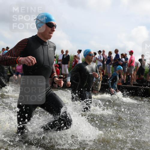 21.06.2026 - Viking Triathlon Michael Strokosch http://msf.ph/oto/9821223 21.06.2026 10:05:03 Schwimmen 214, 225, 297, 304, 318, 350, 353, 442, 456, 461, 492, 497, 508, 516, 650 meine-sportfotos.de