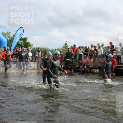 21.06.2026 - Viking Triathlon Michael Strokosch http://msf.ph/oto/9821234 21.06.2026 10:05:09 Schwimmen 165, 225, 296, 297, 301, 304, 370, 442, 497, 519, 562, 601, 617 meine-sportfotos.de