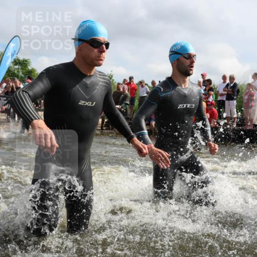 21.06.2026 - Viking Triathlon Michael Strokosch http://msf.ph/oto/9821259 21.06.2026 10:05:18 Schwimmen 33, 165, 198, 211, 296, 301, 341, 370, 472, 493, 519, 562, 601, 617, 632 meine-sportfotos.de
