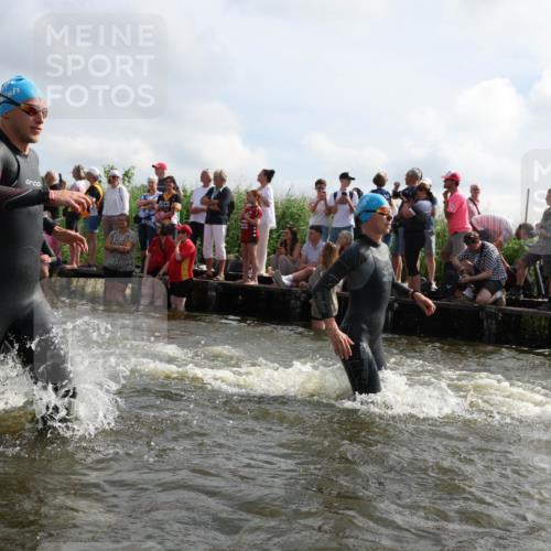 21.06.2026 - Viking Triathlon Michael Strokosch http://msf.ph/oto/9821280 21.06.2026 10:05:27 Schwimmen 33, 86, 88, 230, 302, 308, 330, 331, 341, 414, 452, 459, 472, 493, 632 meine-sportfotos.de