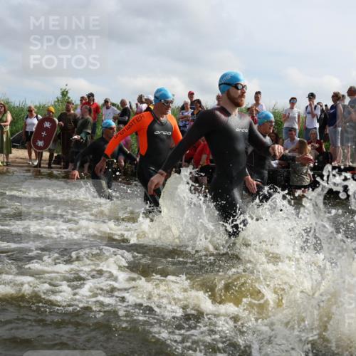 21.06.2026 - Viking Triathlon Michael Strokosch http://msf.ph/oto/9821293 21.06.2026 10:05:32 Schwimmen 86, 88, 134, 230, 262, 276, 302, 308, 330, 331, 414, 452, 459, 471, 520 meine-sportfotos.de