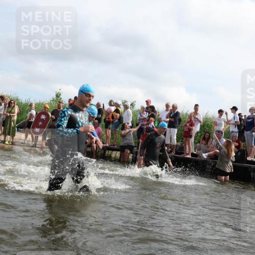 21.06.2026 - Viking Triathlon Michael Strokosch http://msf.ph/oto/9821298 21.06.2026 10:05:36 Schwimmen 88, 134, 234, 262, 276, 330, 331, 387, 399, 414, 452, 471, 482, 520, 663 meine-sportfotos.de