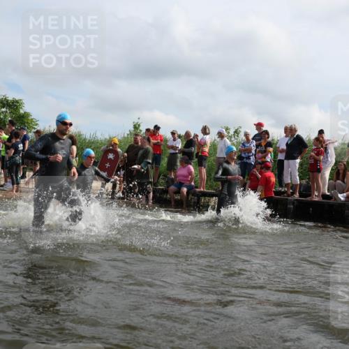 21.06.2026 - Viking Triathlon Michael Strokosch http://msf.ph/oto/9821372 21.06.2026 10:06:11 Schwimmen 41, 147, 153, 162, 173, 185, 190, 248, 273, 368, 378, 405, 479, 541, 550 meine-sportfotos.de
