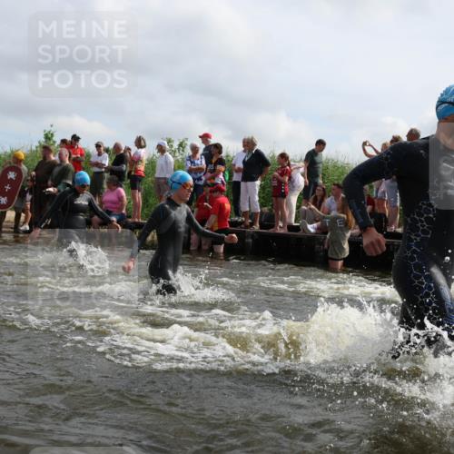 21.06.2026 - Viking Triathlon Michael Strokosch http://msf.ph/oto/9821375 21.06.2026 10:06:14 Schwimmen 41, 147, 153, 162, 173, 184, 185, 190, 248, 273, 274, 312, 368, 378, 405, 479, 533, 541, 550, 603 meine-sportfotos.de