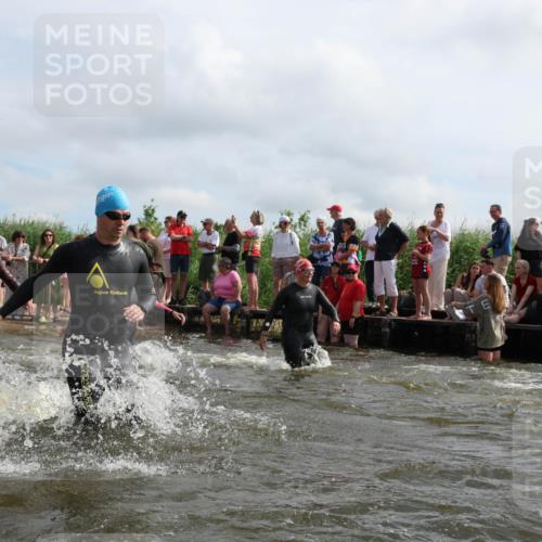 21.06.2026 - Viking Triathlon Michael Strokosch http://msf.ph/oto/9821386 21.06.2026 10:06:22 Schwimmen 41, 85, 184, 190, 248, 274, 312, 378, 489, 522, 533, 539, 550, 577, 603 meine-sportfotos.de