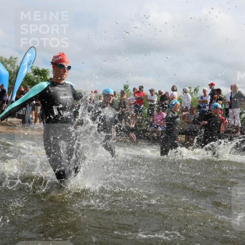 21.06.2026 - Viking Triathlon Michael Strokosch http://msf.ph/oto/9821411 21.06.2026 10:06:35 Schwimmen 56, 72, 138, 151, 177, 188, 206, 212, 260, 321, 326, 415, 445, 616, 619 meine-sportfotos.de