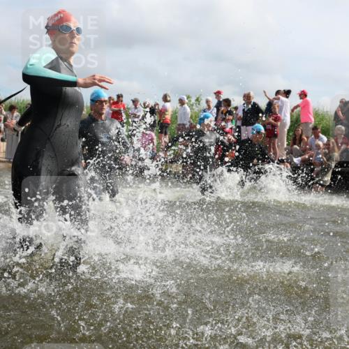 21.06.2026 - Viking Triathlon Michael Strokosch http://msf.ph/oto/9821413 21.06.2026 10:06:35 Schwimmen 56, 72, 138, 151, 177, 188, 206, 212, 260, 321, 326, 415, 445, 616, 619 meine-sportfotos.de