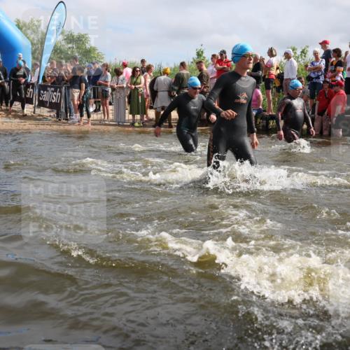 21.06.2026 - Viking Triathlon Michael Strokosch http://msf.ph/oto/9821438 21.06.2026 10:06:52 Schwimmen 54, 166, 245, 310, 429, 444, 449, 464, 495, 609, 615, 618, 638, 641, 668 meine-sportfotos.de