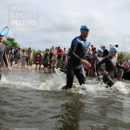 21.06.2026 - Viking Triathlon Michael Strokosch http://msf.ph/oto/9821457 21.06.2026 10:07:03 Schwimmen 37, 54, 60, 69, 94, 123, 289, 307, 314, 329, 345, 369, 449, 555, 615, 668 meine-sportfotos.de