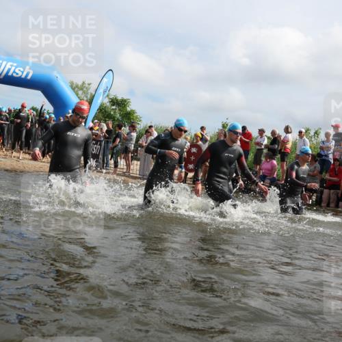 21.06.2026 - Viking Triathlon Michael Strokosch http://msf.ph/oto/9821504 21.06.2026 10:07:28 Schwimmen 76, 107, 115, 158, 163, 209, 253, 401, 403, 469, 510, 540, 605, 624, 659 meine-sportfotos.de