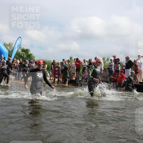 21.06.2026 - Viking Triathlon Michael Strokosch http://msf.ph/oto/9821513 21.06.2026 10:07:33 Schwimmen 24, 76, 107, 158, 164, 253, 258, 275, 306, 313, 346, 366, 403, 510, 540, 605, 624, 628, 659 meine-sportfotos.de