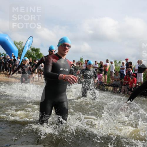 21.06.2026 - Viking Triathlon Michael Strokosch http://msf.ph/oto/9821519 21.06.2026 10:07:36 Schwimmen 24, 66, 107, 164, 253, 258, 275, 306, 313, 346, 366, 540, 605, 628, 659 meine-sportfotos.de