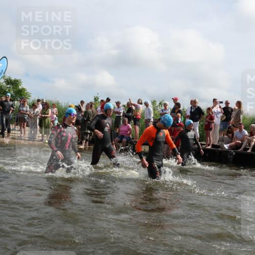 21.06.2026 - Viking Triathlon Michael Strokosch http://msf.ph/oto/9821542 21.06.2026 10:07:49 Schwimmen 36, 81, 97, 124, 217, 295, 298, 363, 374, 388, 413, 448, 494, 622, 630 meine-sportfotos.de