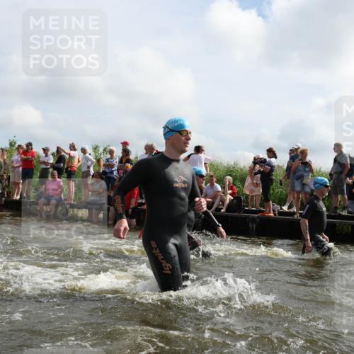 21.06.2026 - Viking Triathlon Michael Strokosch http://msf.ph/oto/9821562 21.06.2026 10:07:58 Schwimmen 57, 97, 124, 178, 217, 257, 295, 298, 388, 413, 494, 534, 622, 630, 635 meine-sportfotos.de