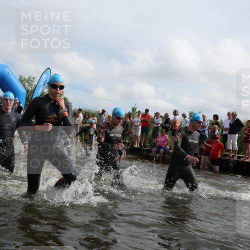 21.06.2026 - Viking Triathlon Michael Strokosch http://msf.ph/oto/9821605 21.06.2026 10:08:19 Schwimmen 59, 101, 133, 172, 192, 222, 223, 250, 283, 335, 354, 375, 382, 416, 421, 433, 434, 463, 564, 642 meine-sportfotos.de