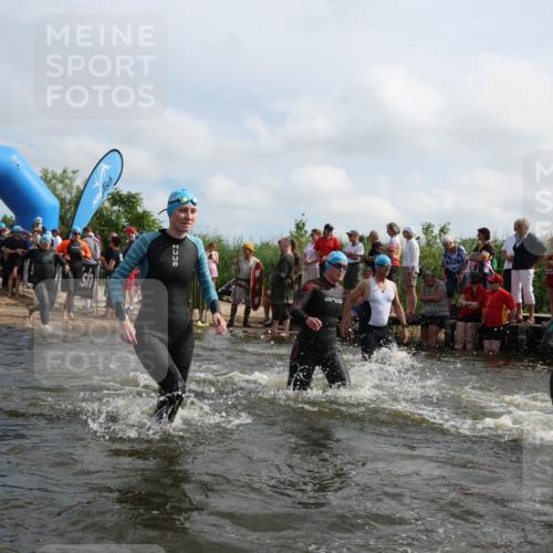 21.06.2026 - Viking Triathlon Michael Strokosch http://msf.ph/oto/9821668 21.06.2026 10:08:53 Schwimmen 40, 105, 139, 181, 196, 224, 237, 272, 344, 365, 389, 409, 476, 566, 661 meine-sportfotos.de