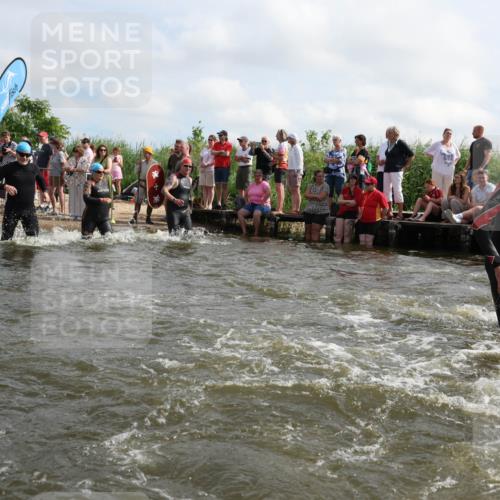 21.06.2026 - Viking Triathlon Michael Strokosch http://msf.ph/oto/9821717 21.06.2026 10:09:11 Schwimmen 70, 77, 127, 155, 347, 385, 431, 502, 504, 529, 542, 631, 639, 652, 670 meine-sportfotos.de