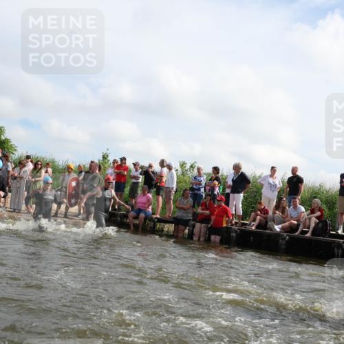 21.06.2026 - Viking Triathlon Michael Strokosch http://msf.ph/oto/9821718 21.06.2026 10:09:11 Schwimmen 70, 77, 127, 155, 347, 385, 431, 502, 504, 529, 542, 631, 639, 652, 670 meine-sportfotos.de