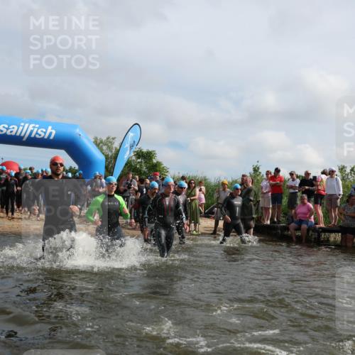 21.06.2026 - Viking Triathlon Michael Strokosch http://msf.ph/oto/9821728 21.06.2026 10:09:17 Schwimmen 127, 141, 155, 347, 385, 431, 502, 504, 529, 532, 538, 561, 639, 646, 670 meine-sportfotos.de
