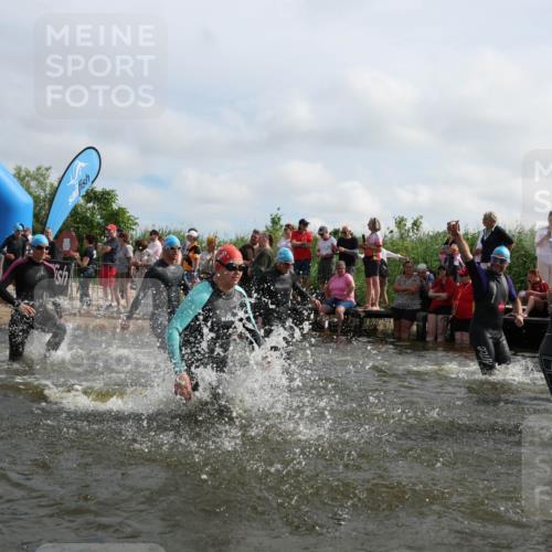 21.06.2026 - Viking Triathlon Michael Strokosch http://msf.ph/oto/9821741 21.06.2026 10:09:23 Schwimmen 52, 61, 127, 141, 309, 385, 439, 504, 512, 529, 532, 538, 561, 646, 670 meine-sportfotos.de