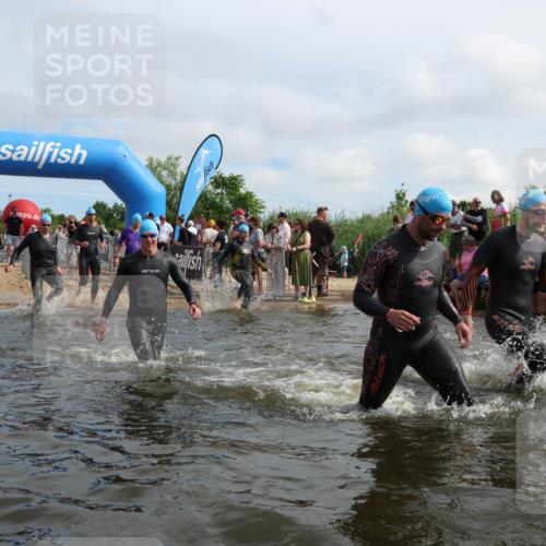 21.06.2026 - Viking Triathlon Michael Strokosch http://msf.ph/oto/9821770 21.06.2026 10:09:34 Schwimmen 39, 117, 174, 244, 264, 305, 309, 357, 379, 417, 439, 491, 512, 515, 557 meine-sportfotos.de